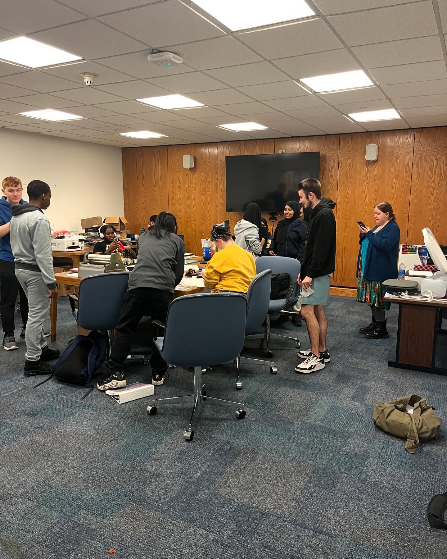 DMAAD pin-making event photo 2